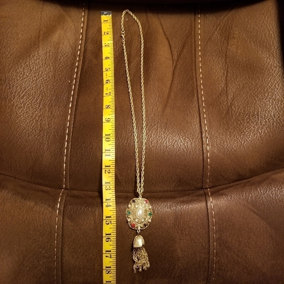 90s Drop Statement Necklace - Picture 3 of 3